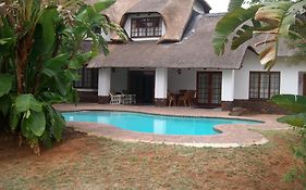 Oaktree Lodge Guest House Kyalami South Africa
