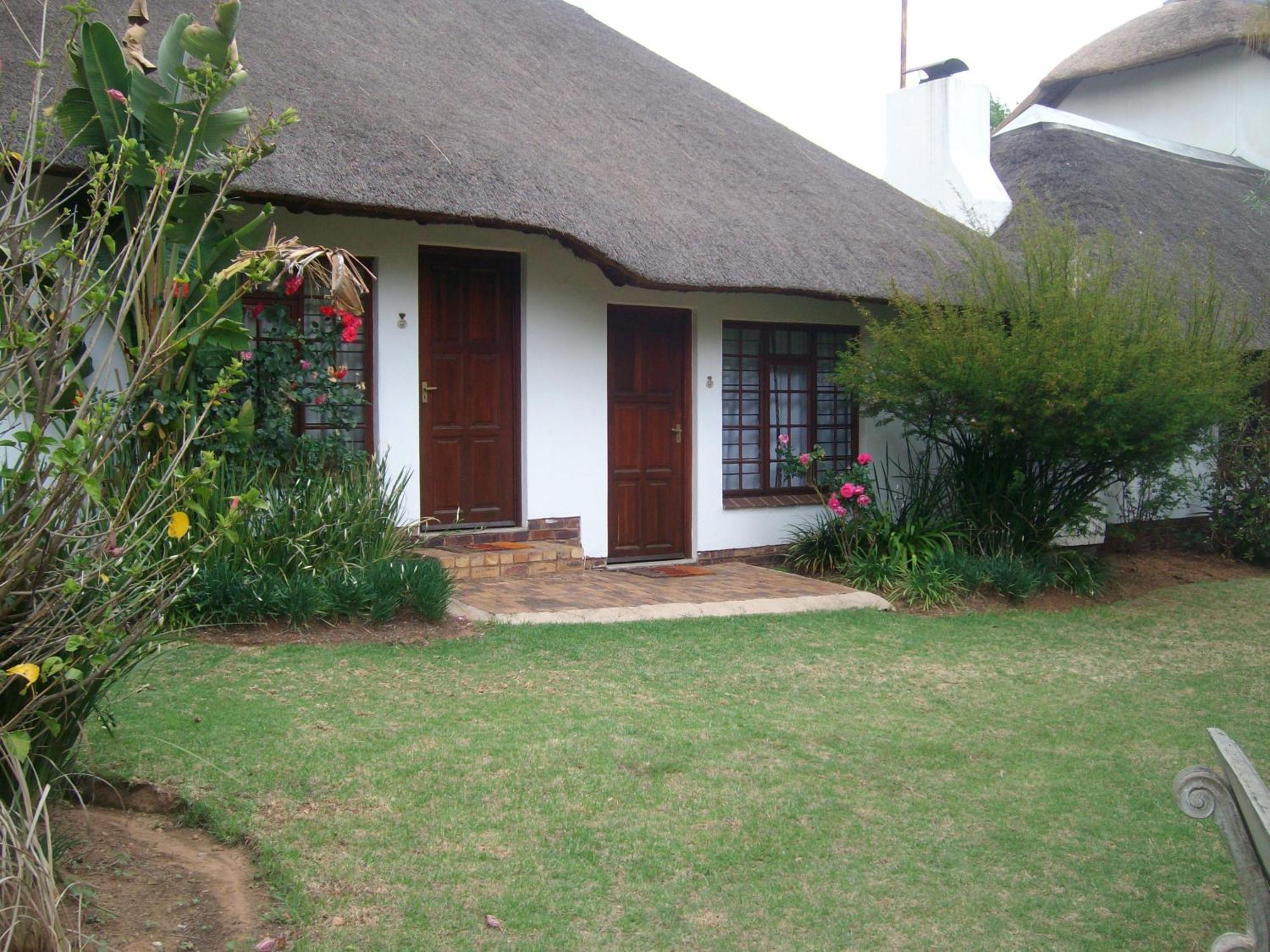 Oaktree Lodge Guest House Kyalami Exterior photo