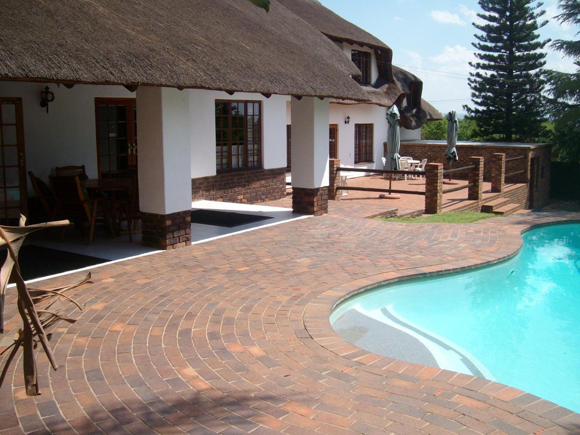 Oaktree Lodge Guest House Kyalami Exterior photo