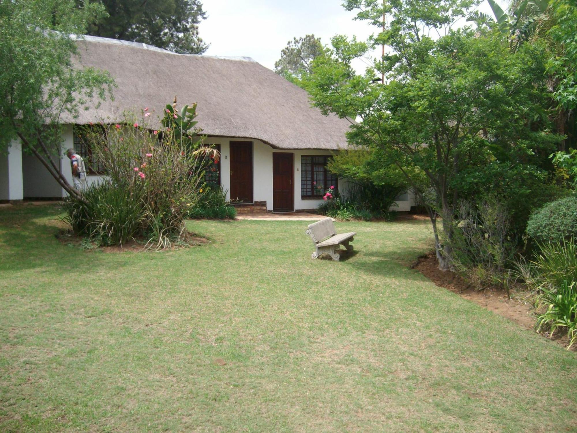 Oaktree Lodge Guest House Kyalami Exterior photo