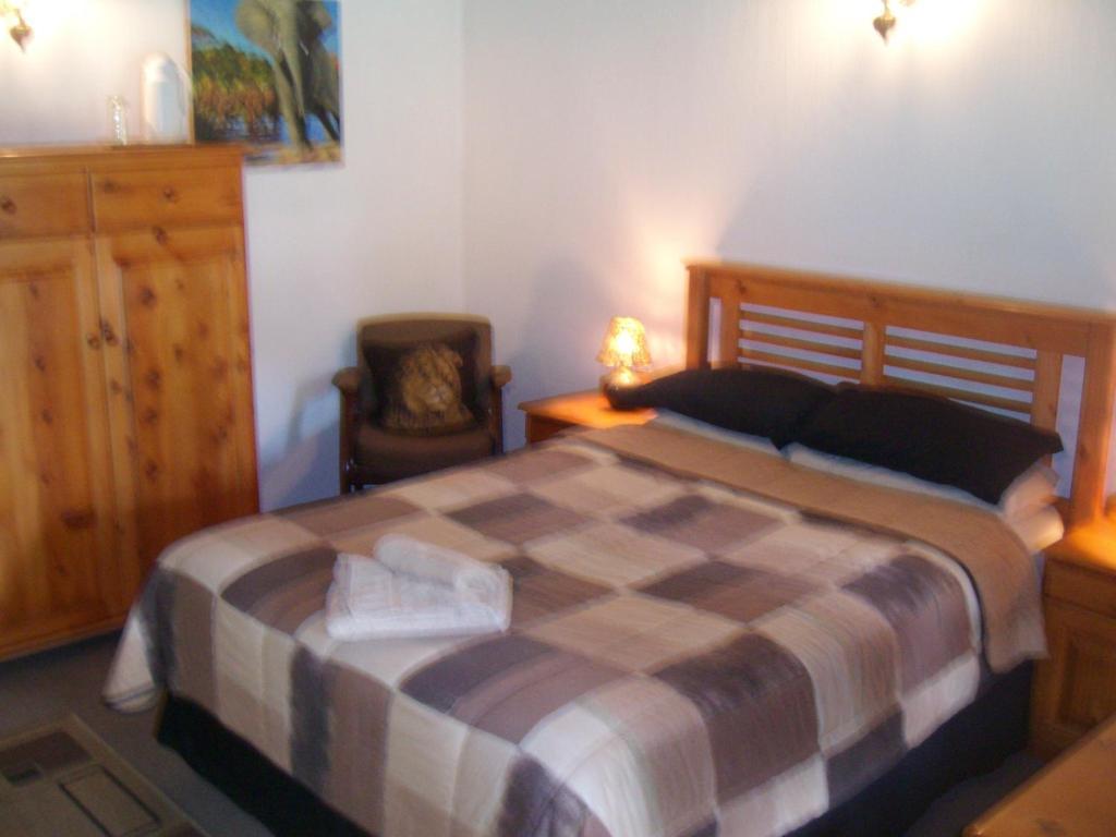 Oaktree Lodge Guest House Kyalami Room photo